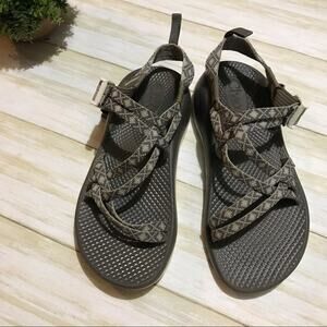 Chaco Strappy Sandals Gray Camping‎ Outdoor Comfort Quality Girls Size 4